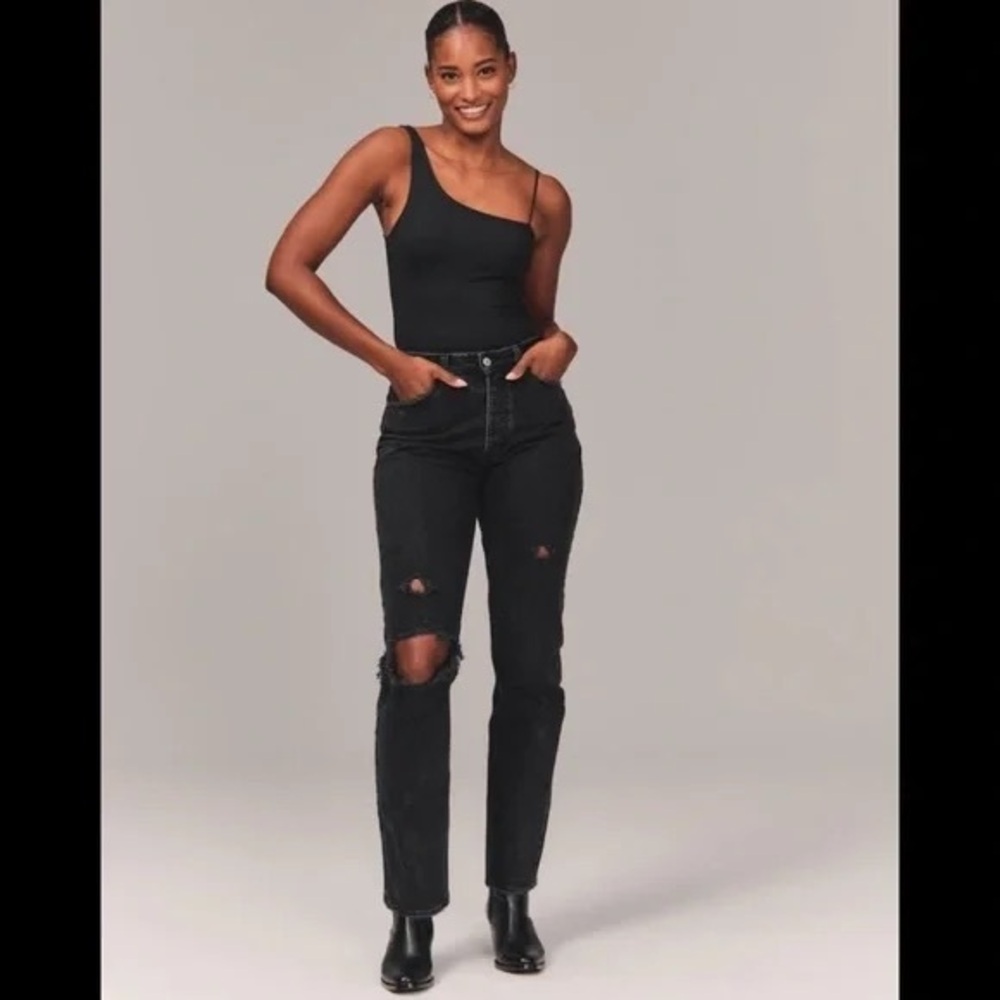 NWT The Dad High Rise Black Distressed Jeans 37/24W Abercrombie & Fitch